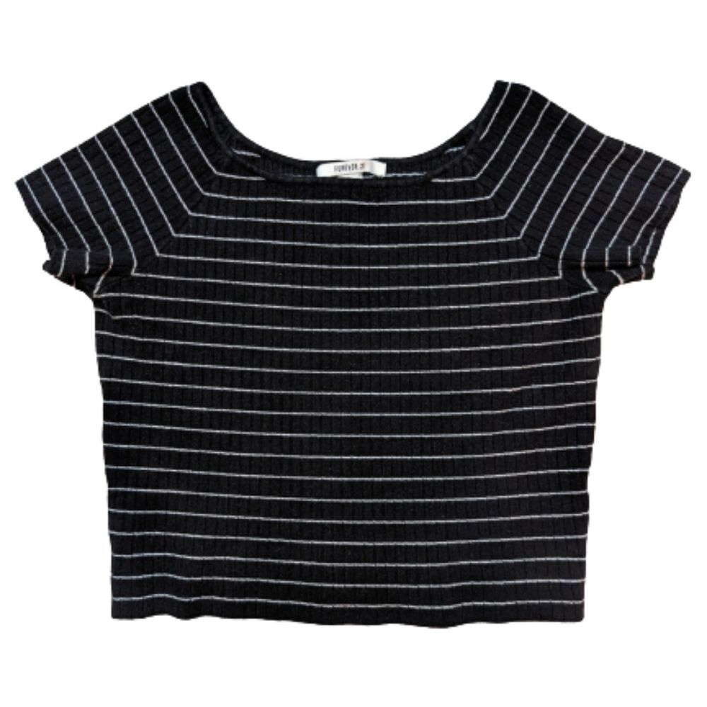 Forever 21 Short Sleeve Black Crop Top with White Pin Stripes Size Large